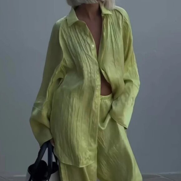 LOCAL EUROPEAN CRINKLE BLOUSE & PANT SET CHARTREUSE SIZE SMALL NWT - Picture 2 of 5